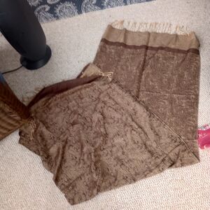 Elegant Paisley Scarf in Brown and Tan